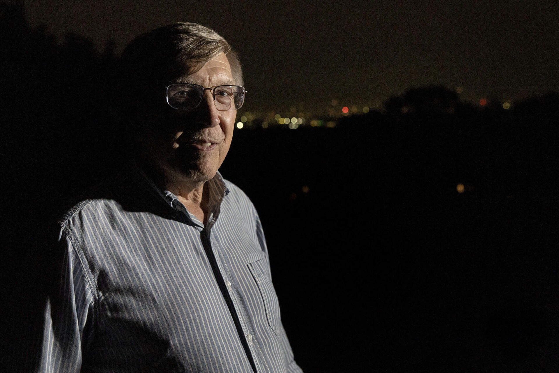 Sky &amp; Telescope senior editor Kelly Beatty at Robbins Park in Arlington, Mass. (Robin Lubbock/WBUR)