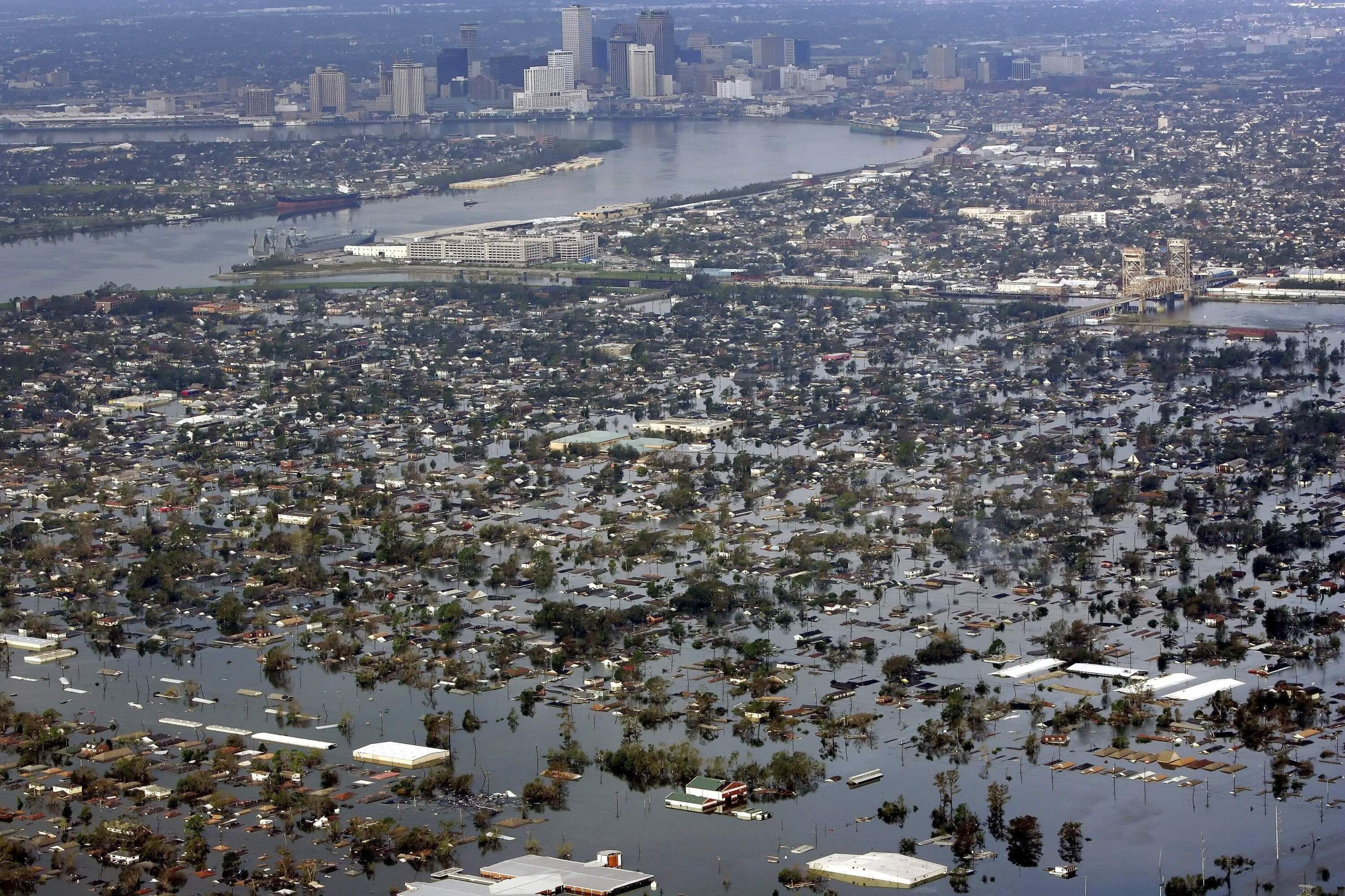 Floodwaters from Hurricane Katrina cover a portion of New Orleans on Aug. 30, 2005. (David J. Phillip/AP)