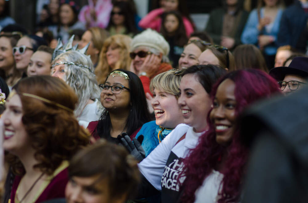 A happy crowd watches a performance at the fair. (Tracy Marino/King Richard's Faire)