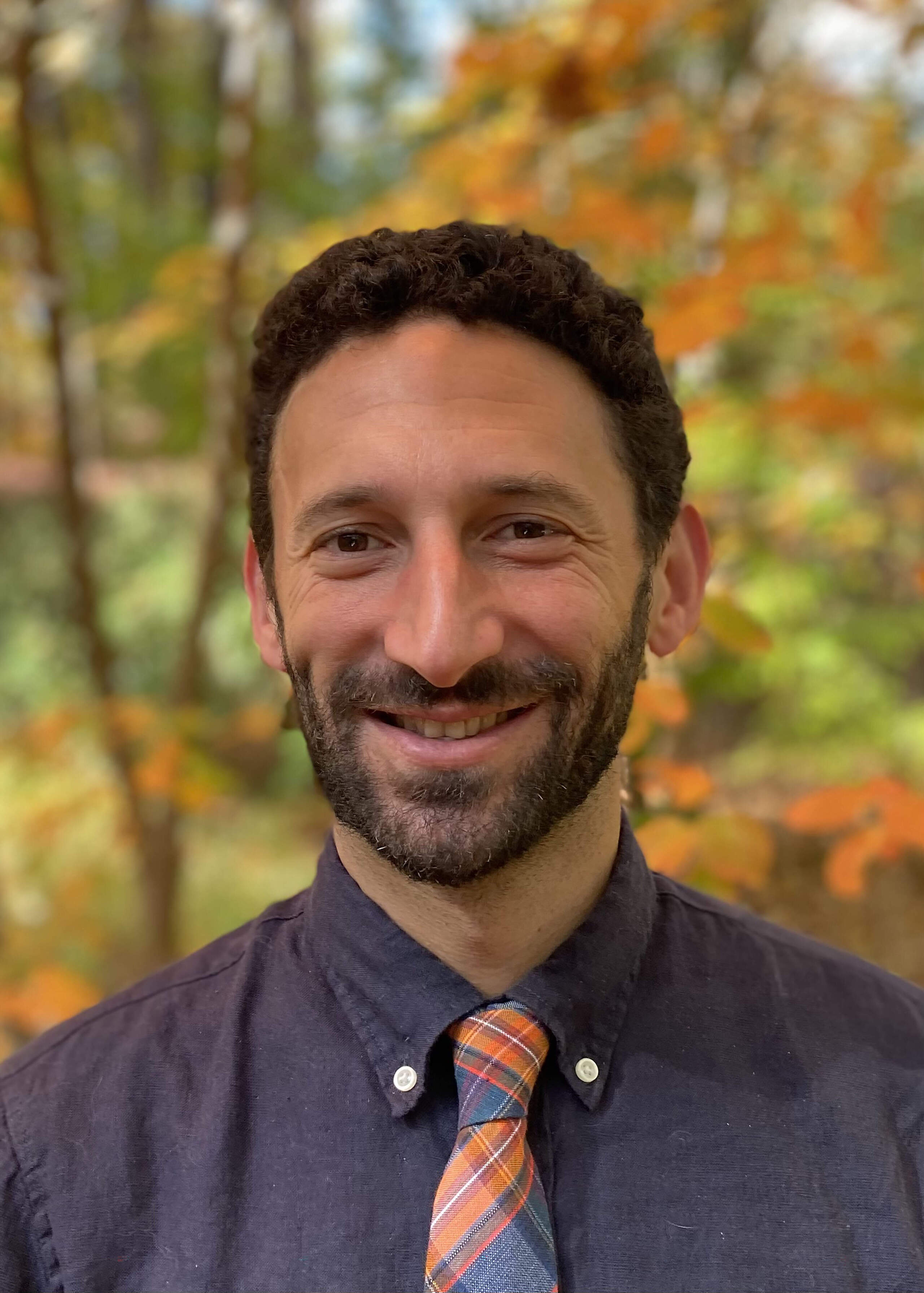 Headshot of Ethan Hutt