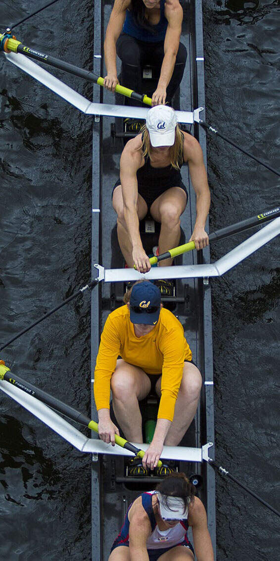 Rowing team from University of California training before the Head of the Charles Regatta. (Jesse Costa/WBUR)