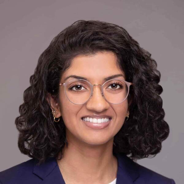 Headshot of Divya Manoharan