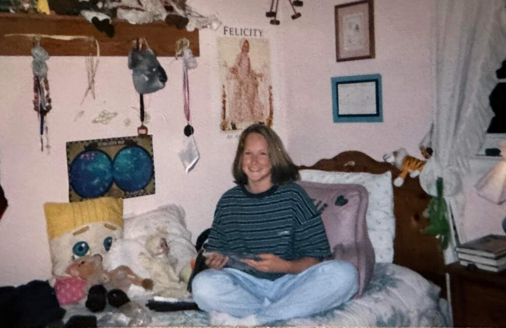 The author in 6th grade, listening to music in her bedroom. (Courtesy Katie Kurtzman)