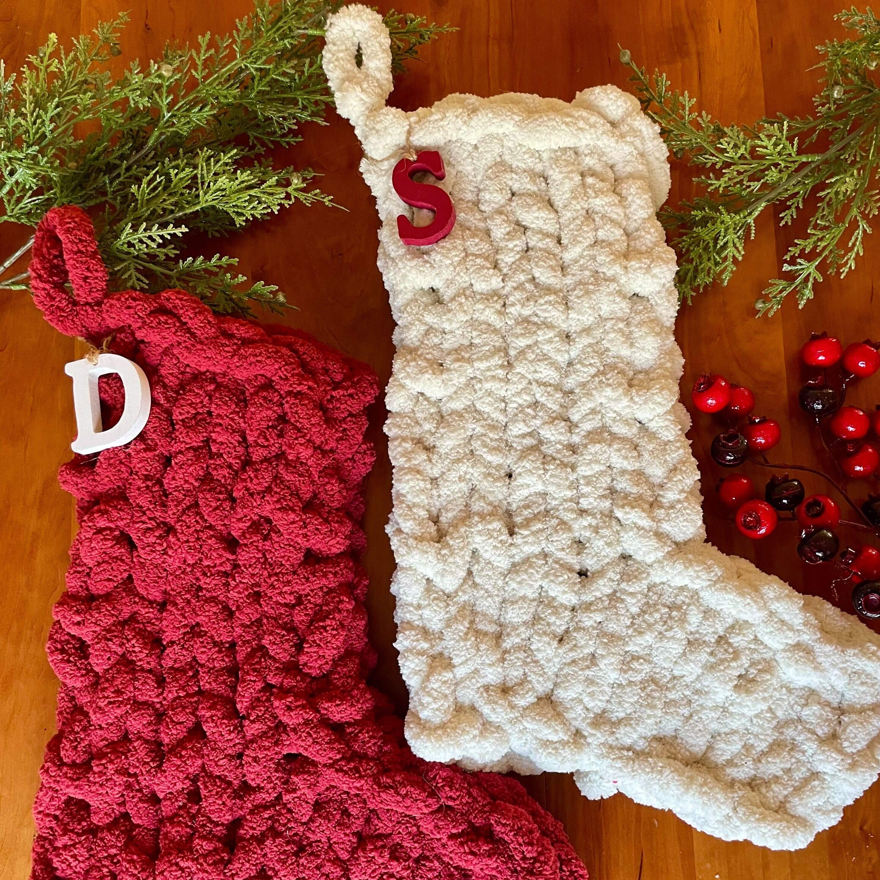 Chunky finger-knit stockings. (Nicole DiGioia/Craft Loft)