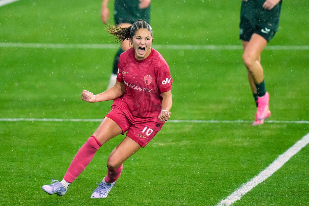 Goalkeeper Casey Murphy signs with the Boston Legacy through 2029