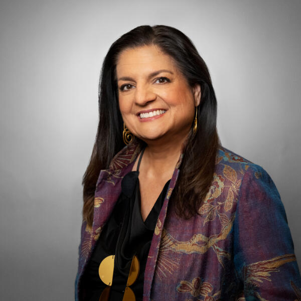 Headshot of Indira Lakshmanan