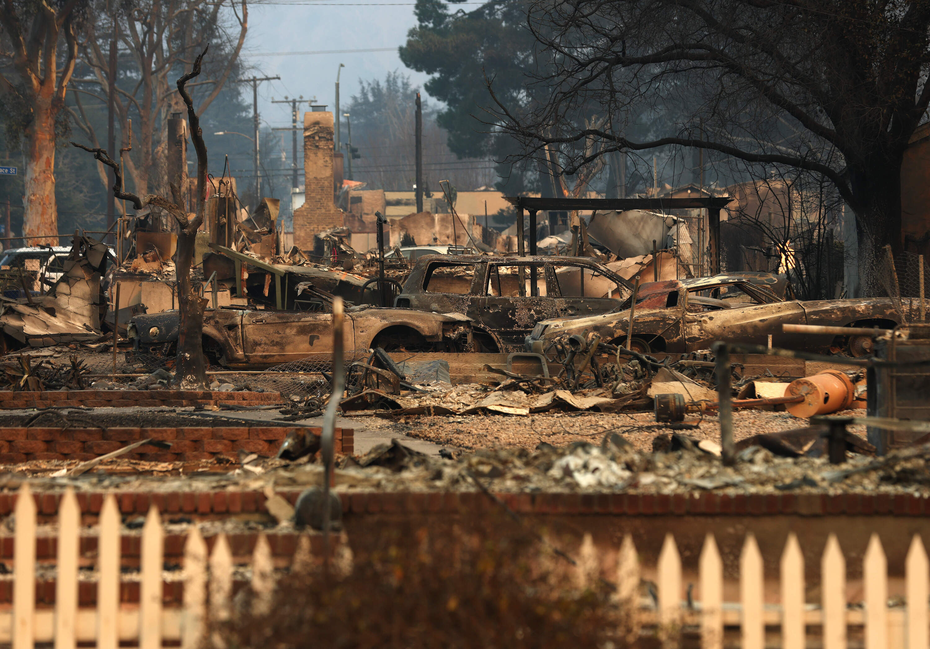 A view of homes destroyed by the Eaton Fire on Jan. 09, 2025 in Altadena, California. (Justin Sullivan/Getty Images)