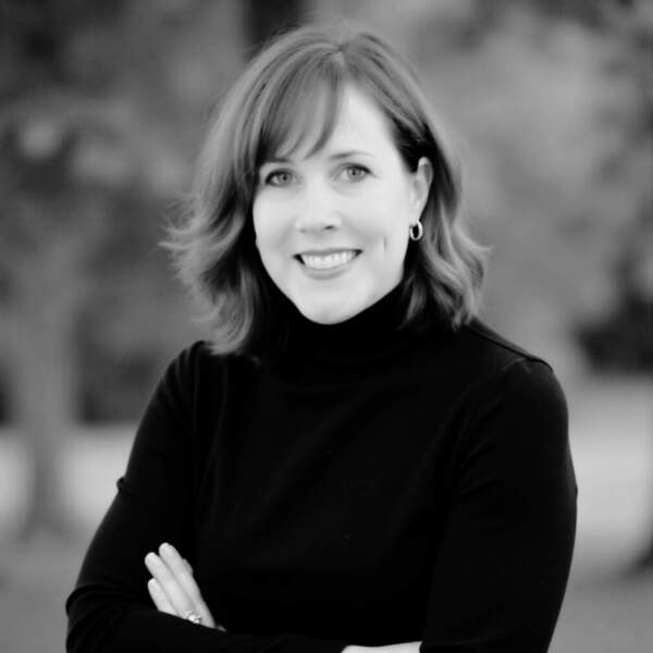 Headshot of Meghan O'Sullivan