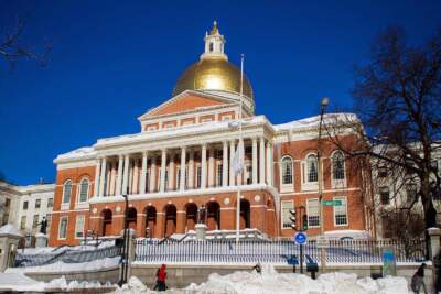 Mass. House plans to vote on bill banning warrantless civil immigration arrests in courthouses