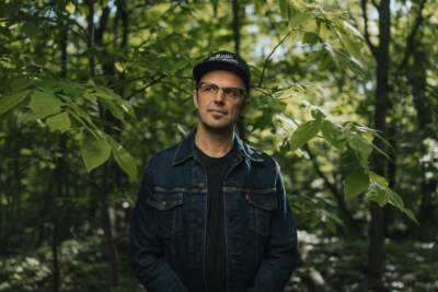 Listen: Mark Erelli aims for the perfect love song on 'Kindhearted Woman'