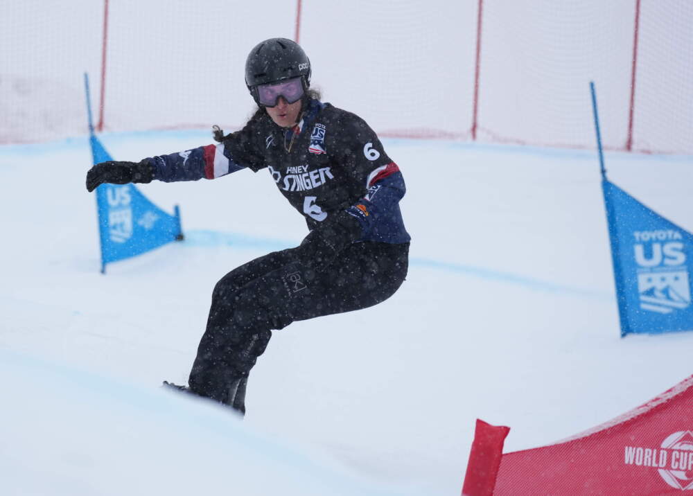 Jackie Hamwey competes in banked slalom at the FIS Para Snowboard World Cup, Feb. 10, 2026. (Courtesy of FIS Para Snow Sports)