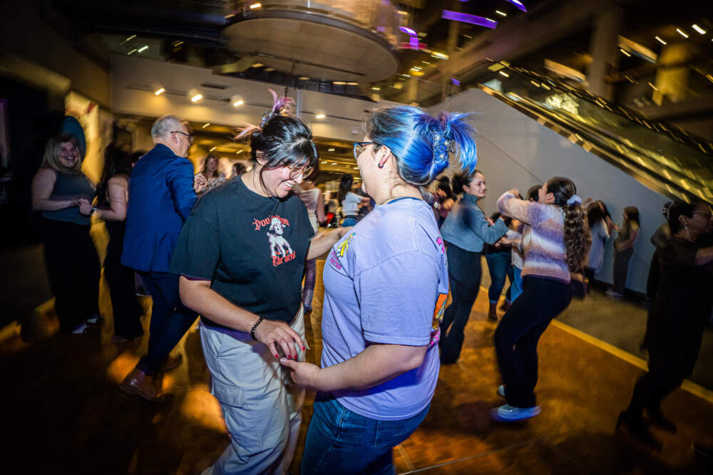 Audience demonstration in the Museum of Science’s Blue Wing at “ ¡A Bailar!” in May 2025. (Courtesy Carven Boursiquot Photography)