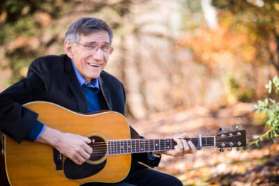 Boston's folk scene remembers Bob Franke with a tribute concert