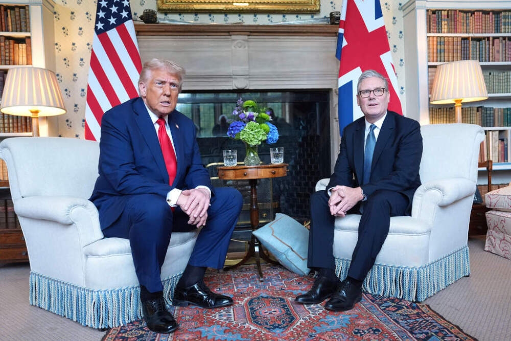 President Donald Trump meets Britain's Prime Minister Keir Starmer at Chequers near Aylesbury, England, Sept. 18, 2025. (AP Photo/Evan Vucci, File)