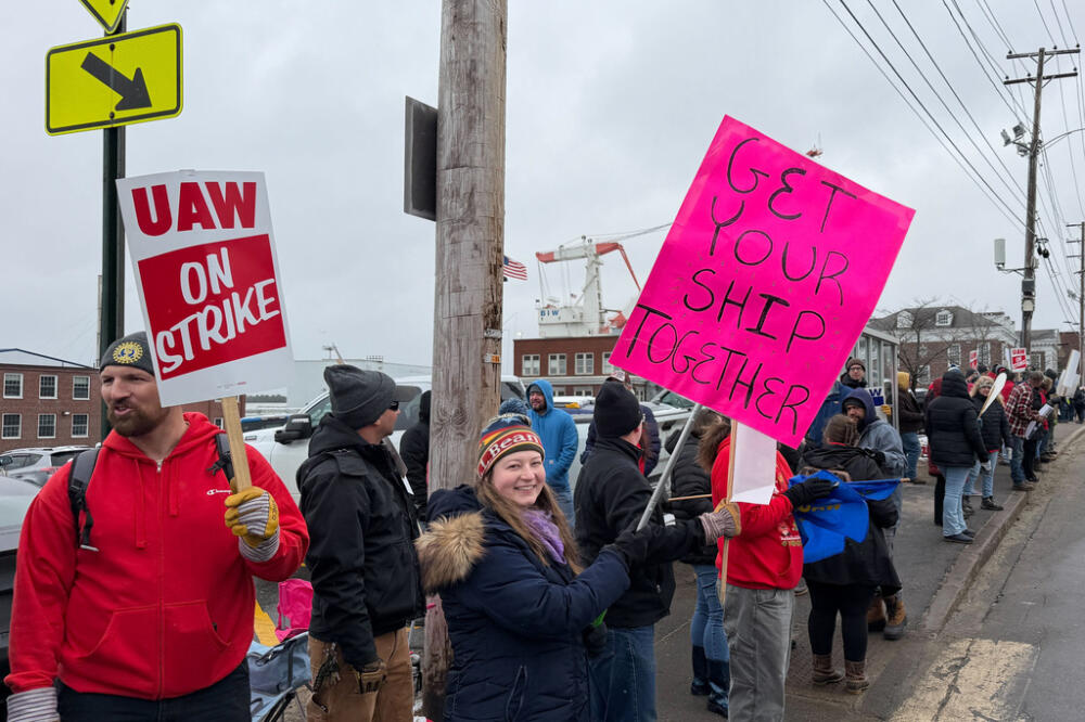 Striking workers stage picket line outside Bath Iron Works in Bath, Maine, on Monday, May 23, 2026. (Rodrique Ngowi/AP)