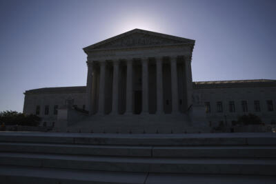 New report reveals conversations that led to the Supreme Court's emergency docket
