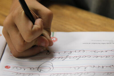 Why a 'Cursive Academy' is attracting children and older adults