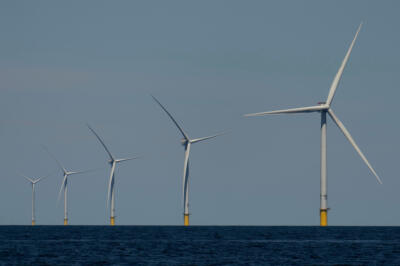 Developer of Massachusetts offshore wind farm sues to stop turbine manufacturer from walking away