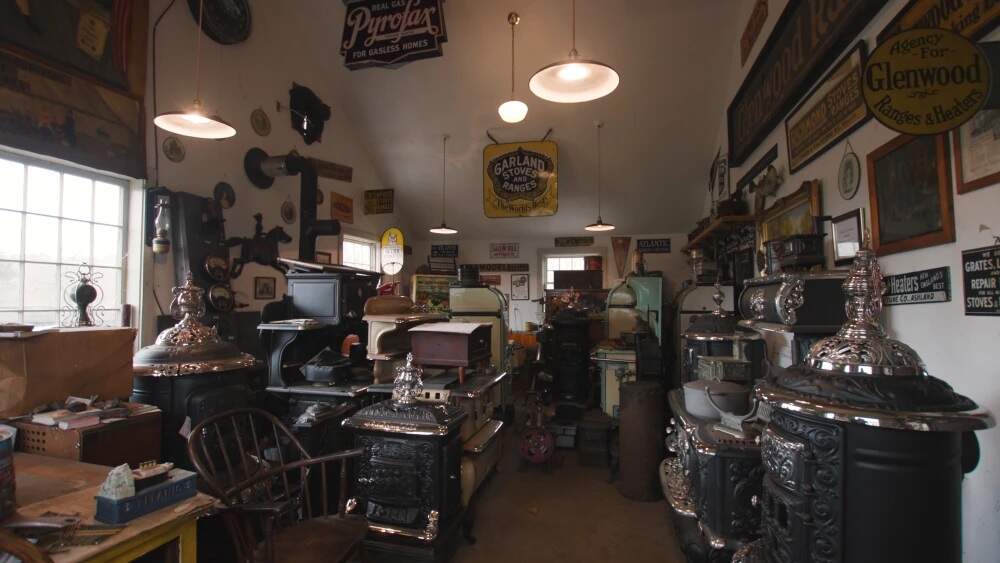 Antique Stove Hospital showroom. (Mike Jones/Ocean State Media)