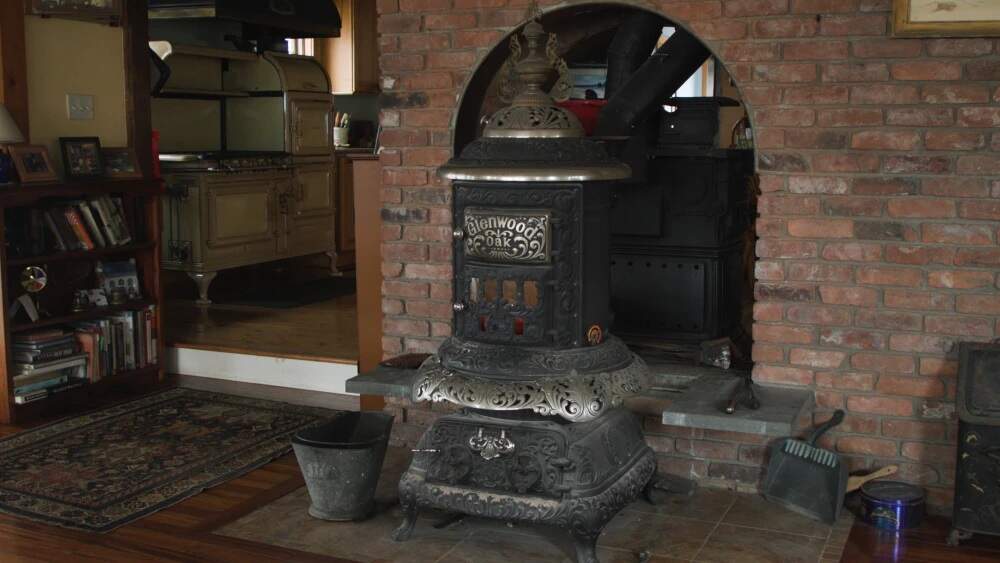 1899 Glenwood Oak Stove heats the home of Emory Pineo. (Mike Jones/Ocean State Media)