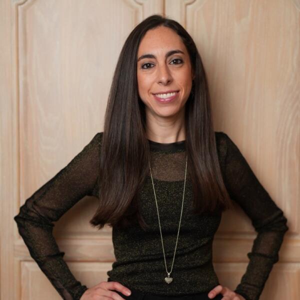 Headshot of Lindsay Karp