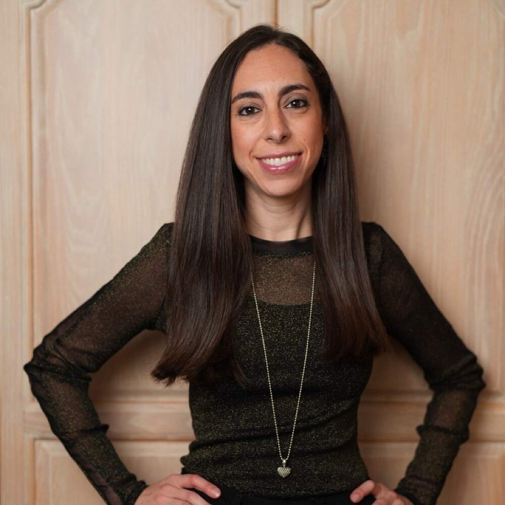Headshot of Lindsay Karp