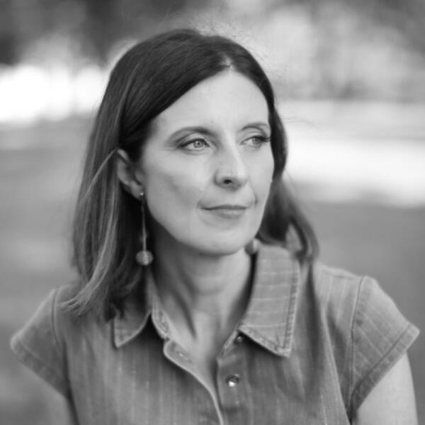 Headshot of Victoria Livingstone