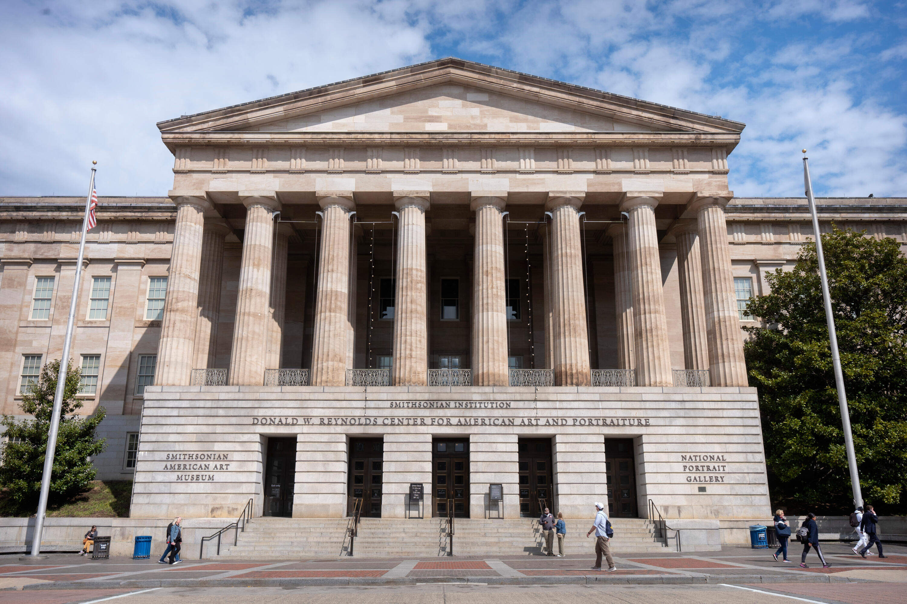Is the Trump administration changing the way the Smithsonian presents history?