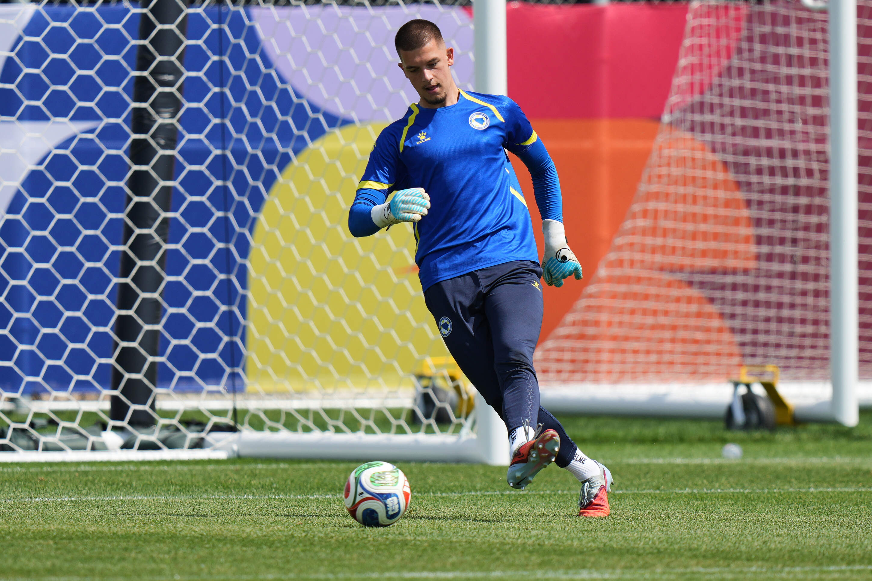 Bosnia goalkeeper Mladen Jurkas works out during a training session on the eve of the team's World Cup soccer match against Canada, Thursday, June 11, 2026, in Toronto. (Stephanie Scarbrough/AP)