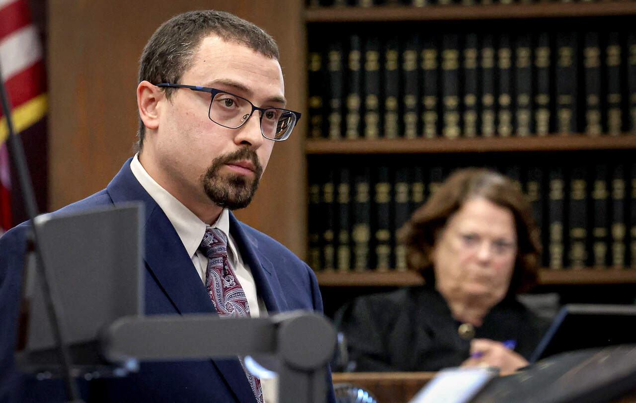 Alvin Campbell's defense attorney, Andrew Courossi speaks to the jury. Judge Mary Ames can be seen in the background. (Mark Stockwell/Boston Herald via pool)