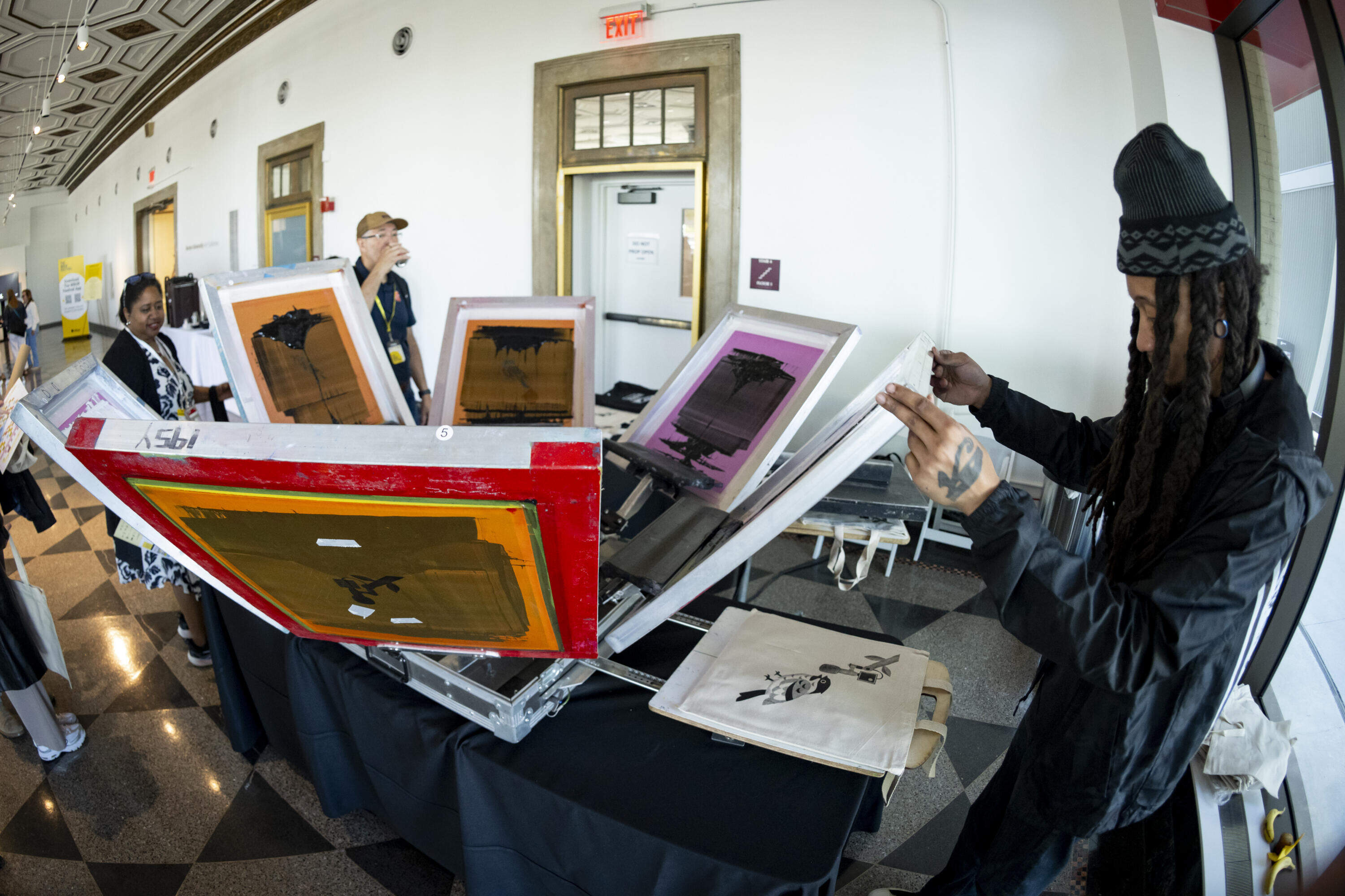 The WBUR Festival featured live screen printing of tote bags and posters with a design made by local artist local artist James Weinberg.(Rachel O’Driscoll/Bolt Creative Group for WBUR)