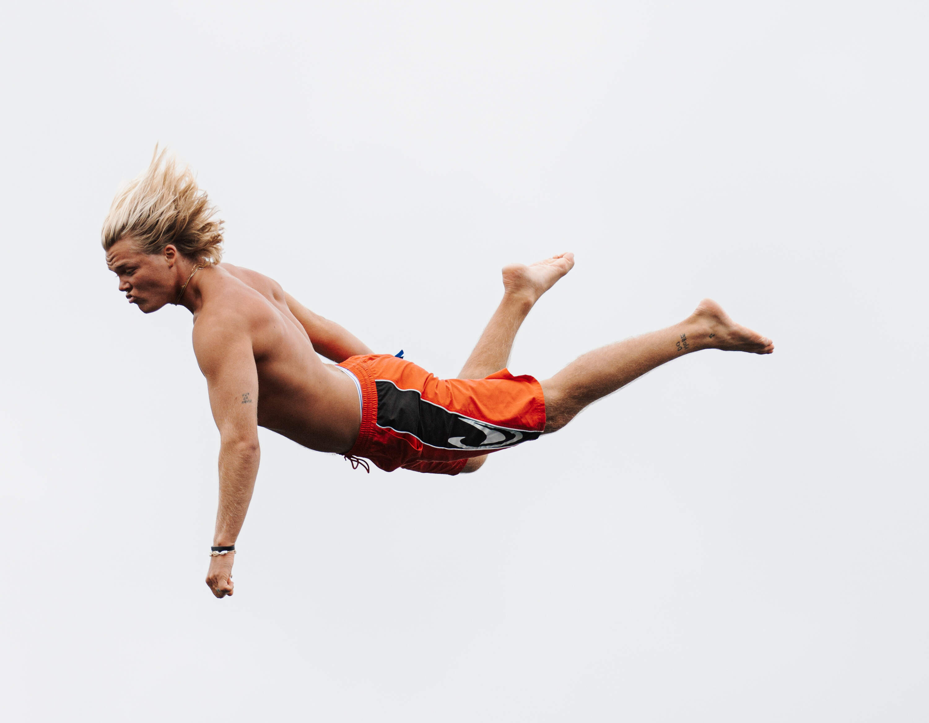 Diving into the extreme Norwegian sport of 'death diving' episode artwork