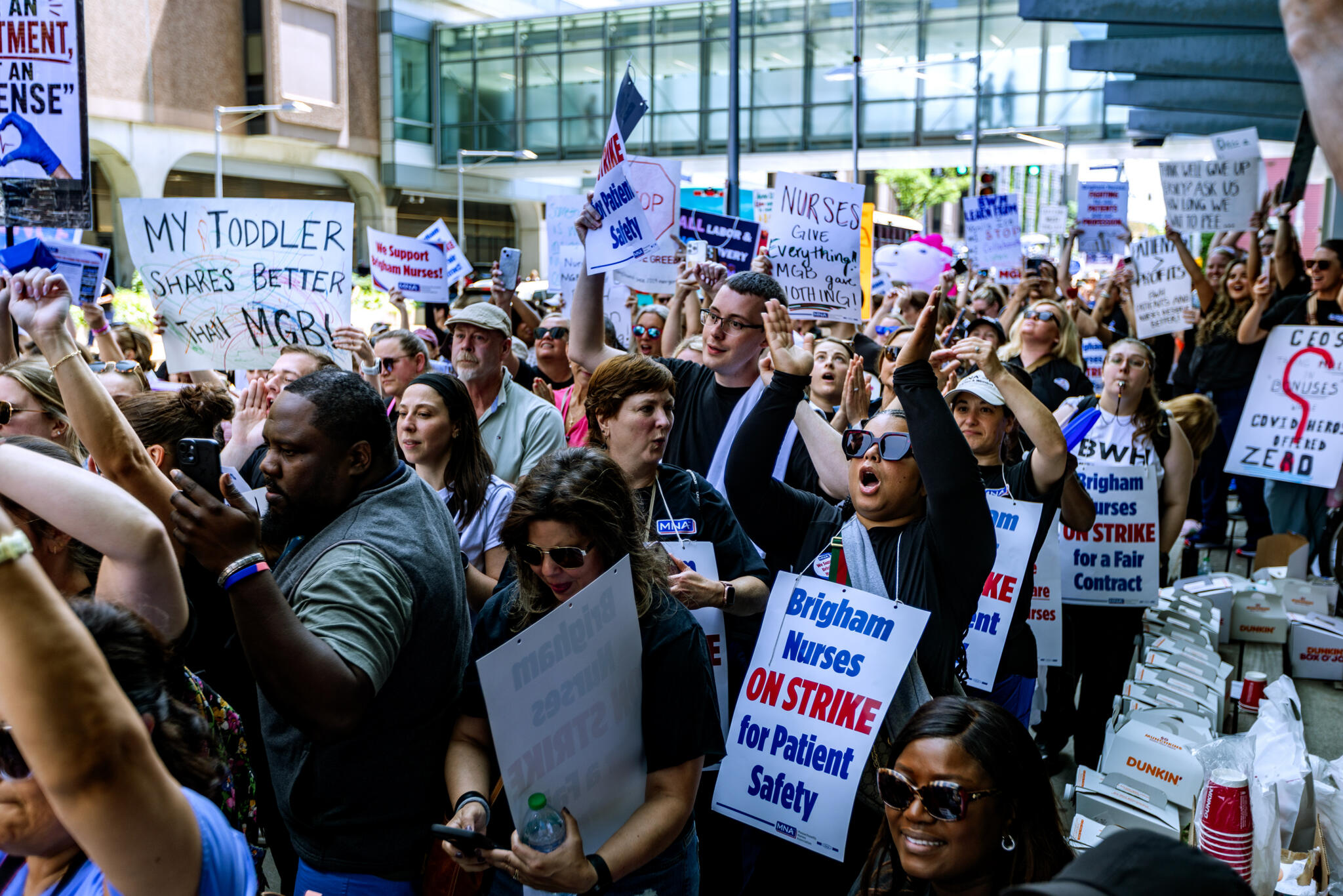 wbur.org - Priyanka Dayal McCluskey - Brigham nurses postpone strike to vote on hospital's offer