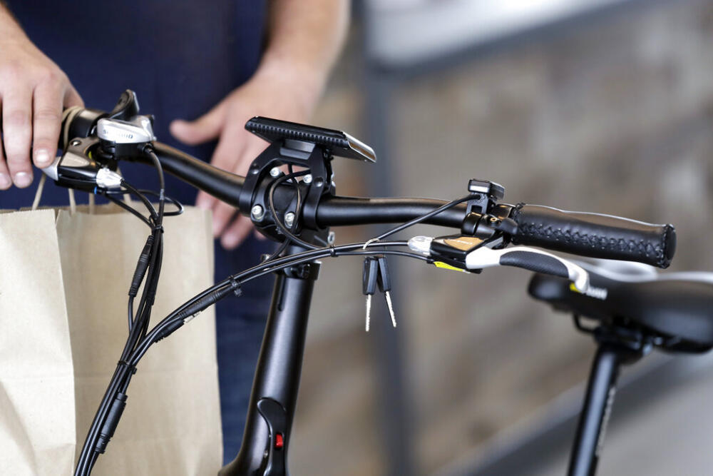 How should e-bikes be regulated?